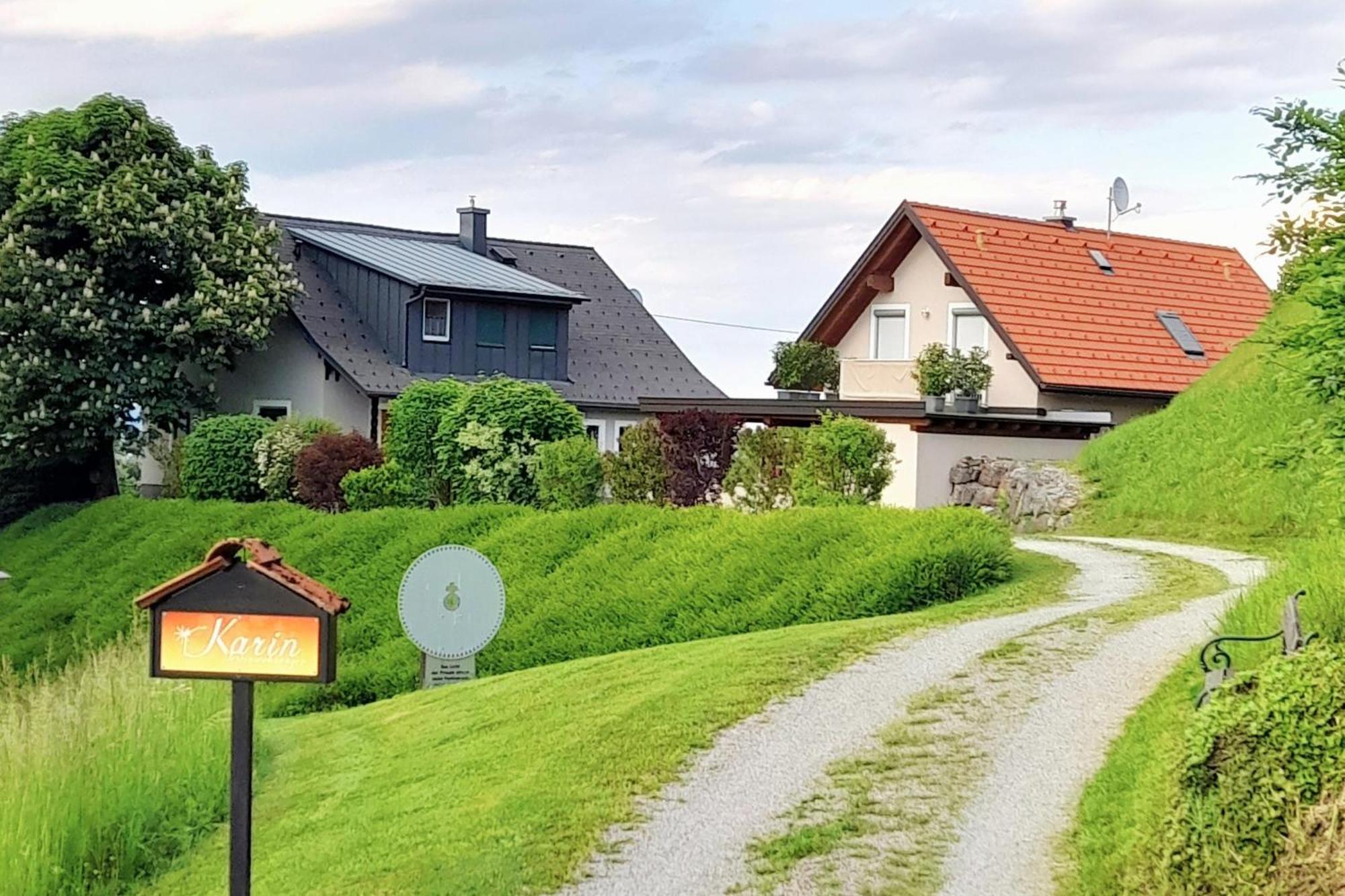 Ferienwohnungen Karin Am Seggauberg Leibnitz Dış mekan fotoğraf